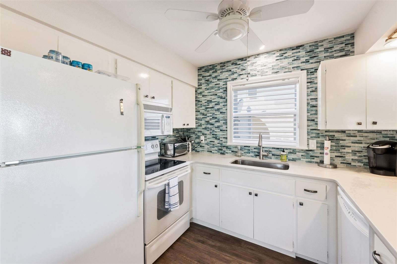 A4683902 Property Photo