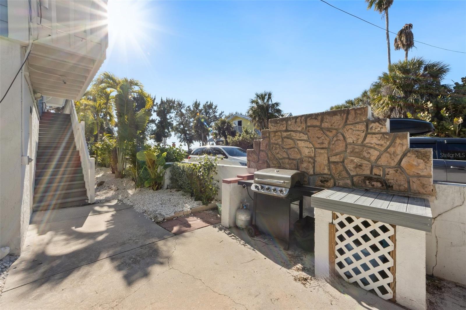 A4683902 Property Photo