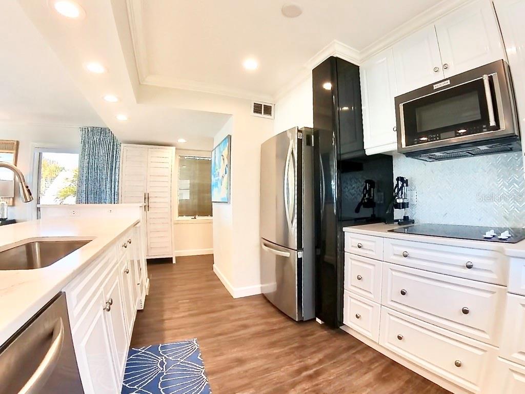A4683902 Property Photo