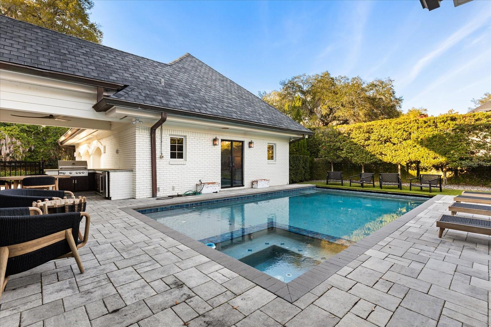 O6387200 Property Photo