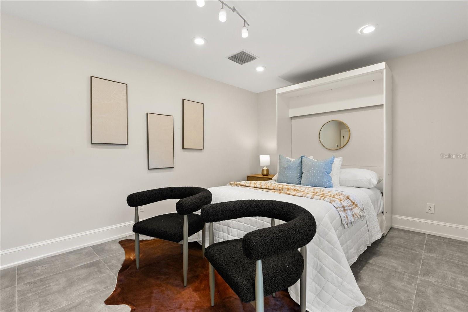 O6387200 Property Photo