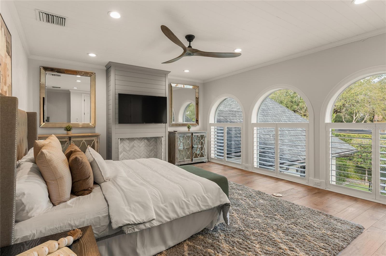 O6387200 Property Photo