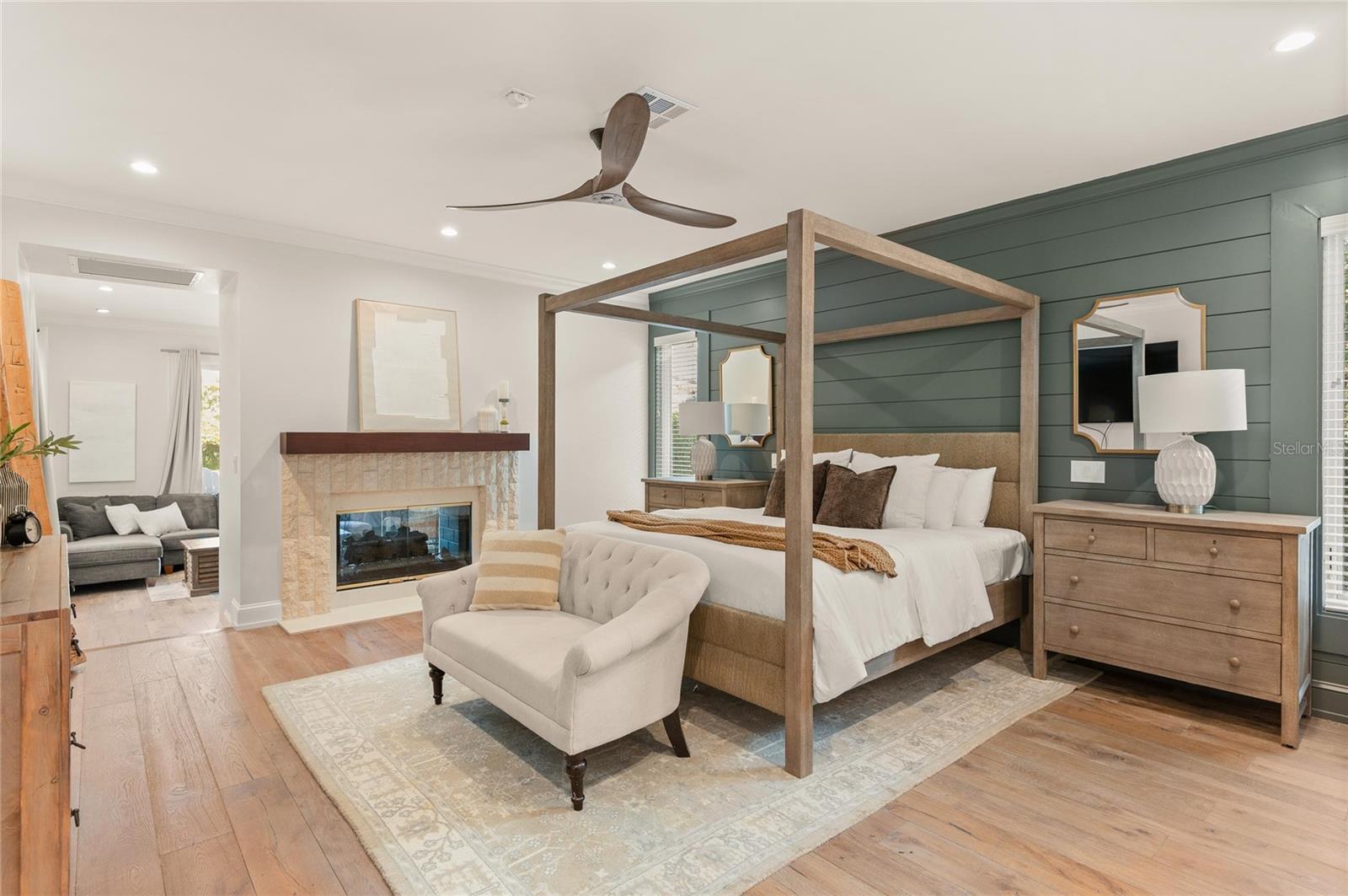 O6387200 Property Photo