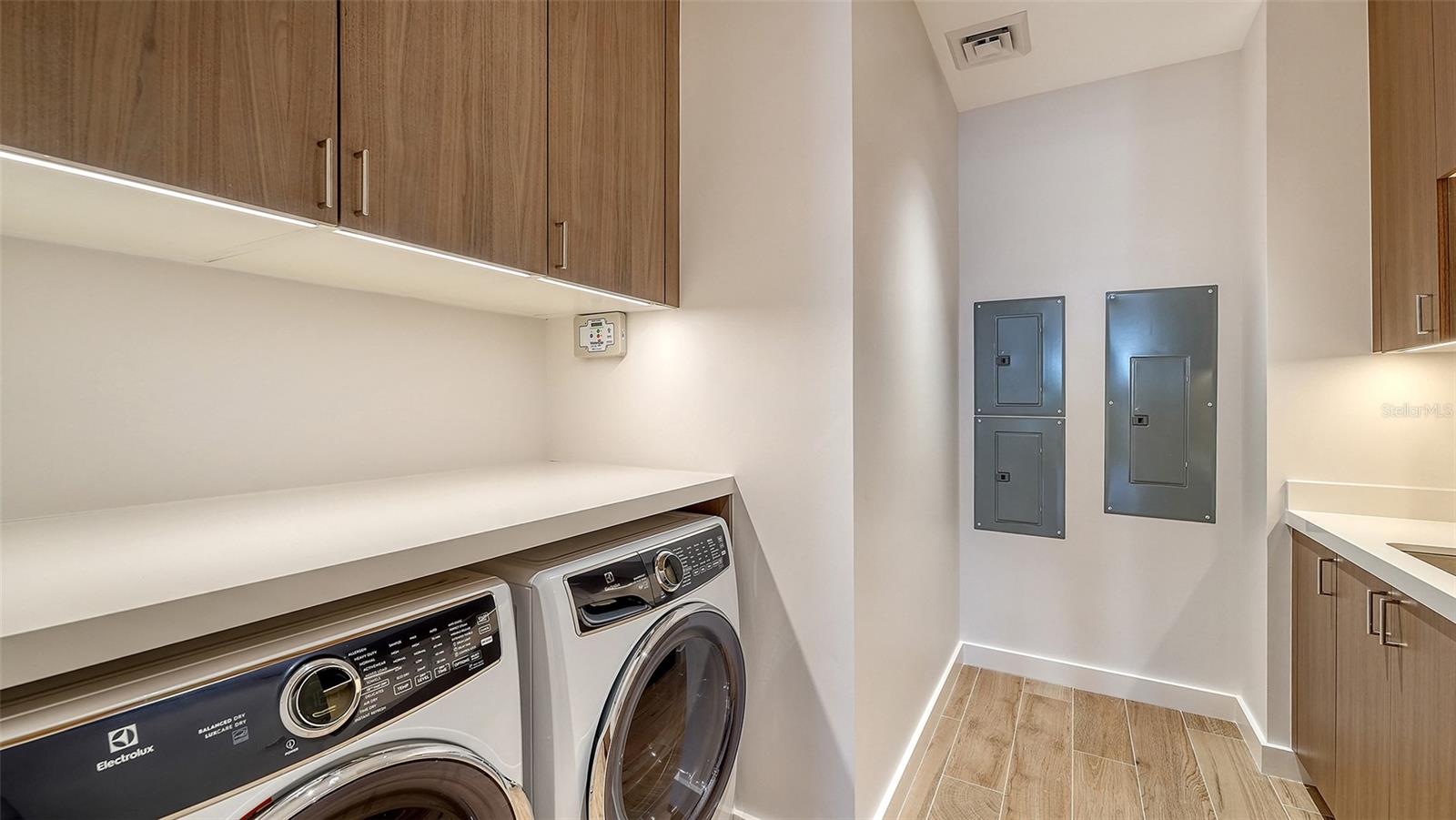 A4684683 Property Photo