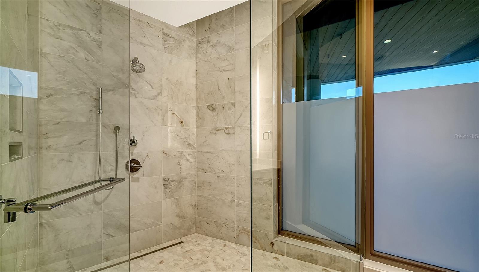 A4684683 Property Photo