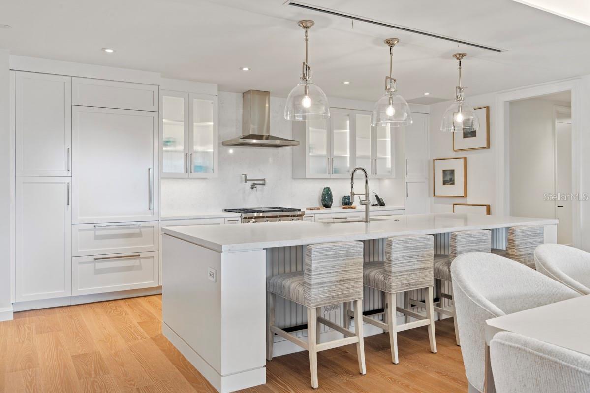 O6388385 Property Photo