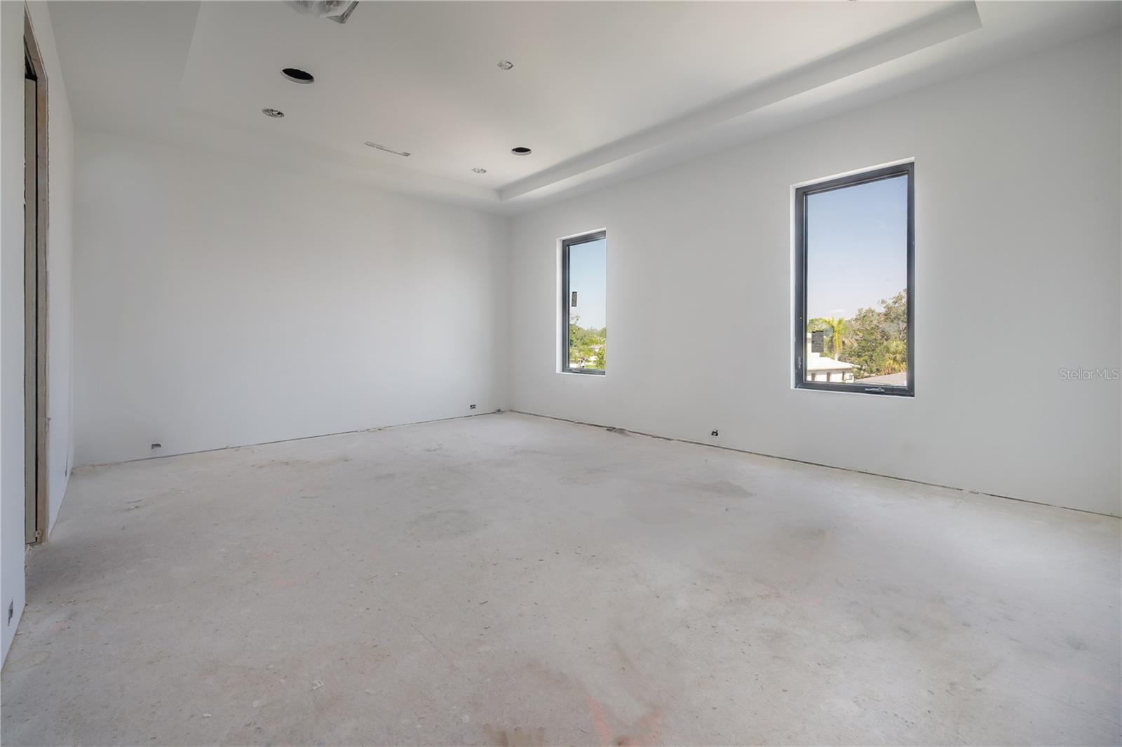 TB8484447 Property Photo