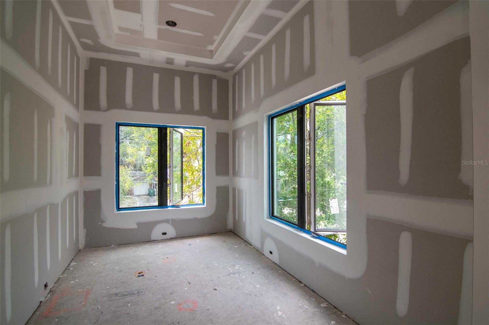 TB8484447 Property Photo