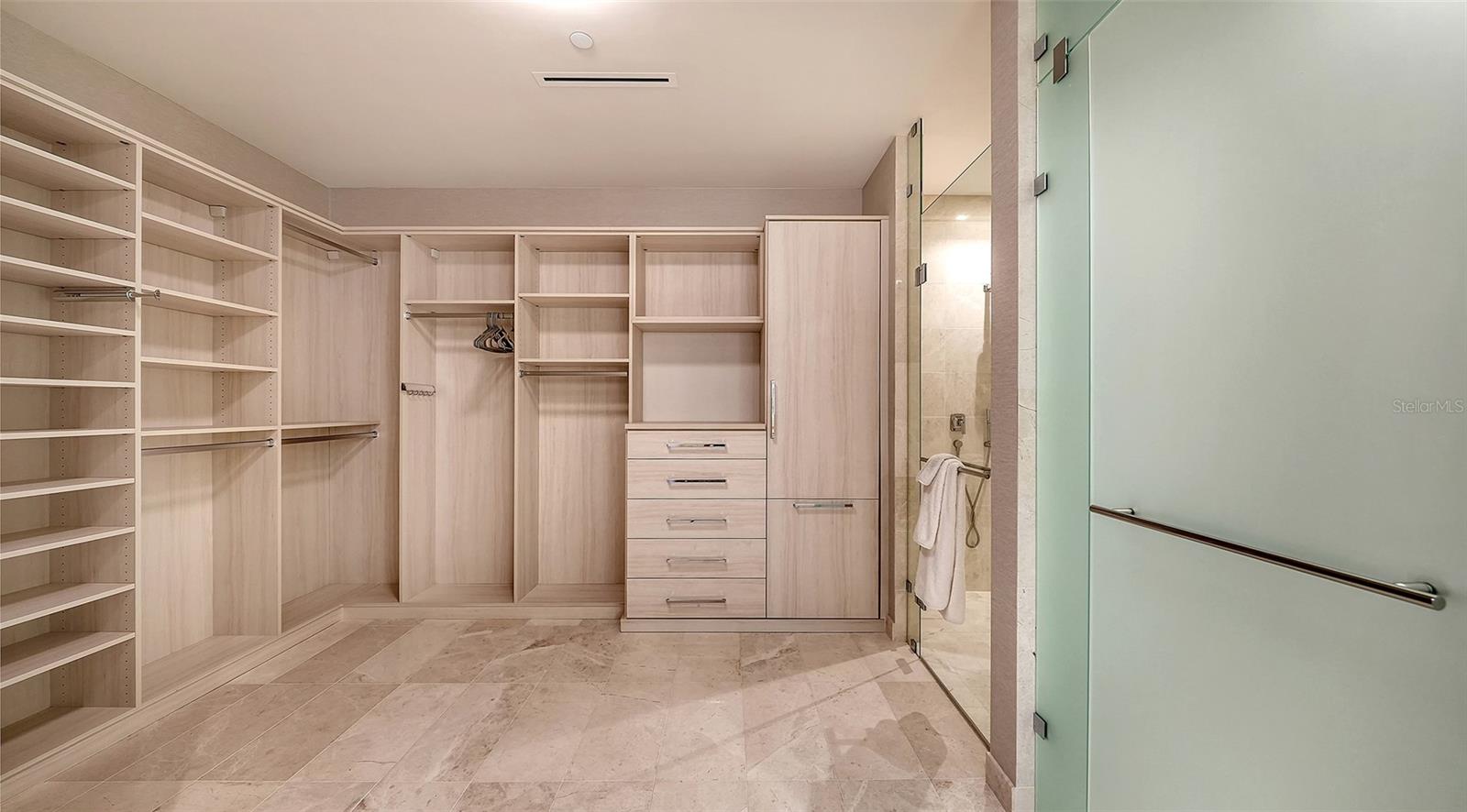 A4685495 Property Photo