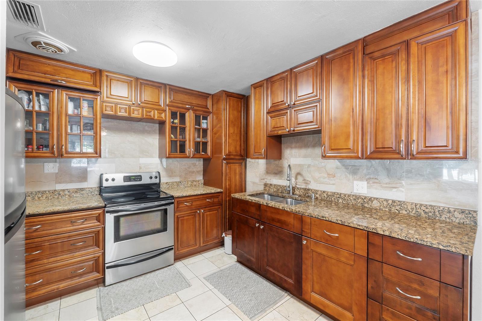 GC538590 Property Photo