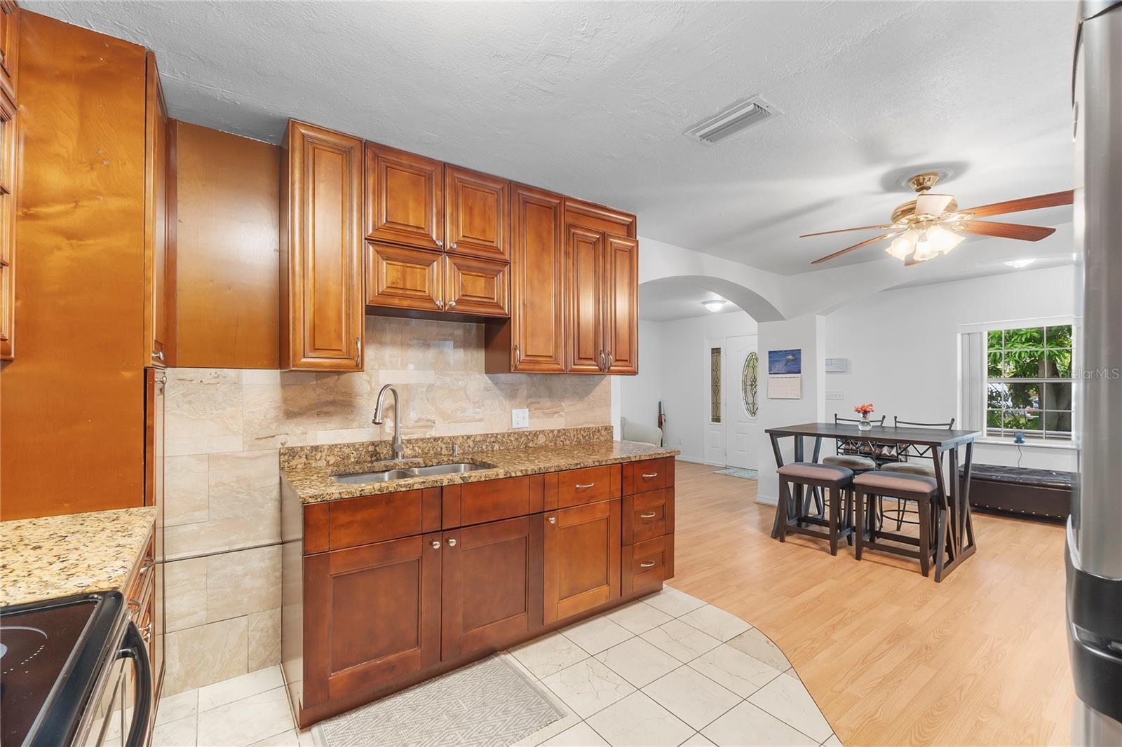 GC538590 Property Photo