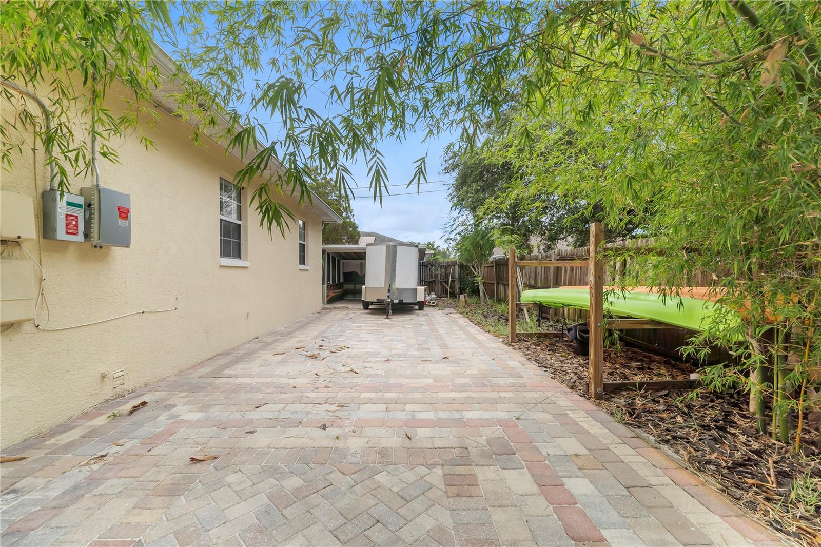GC538590 Property Photo