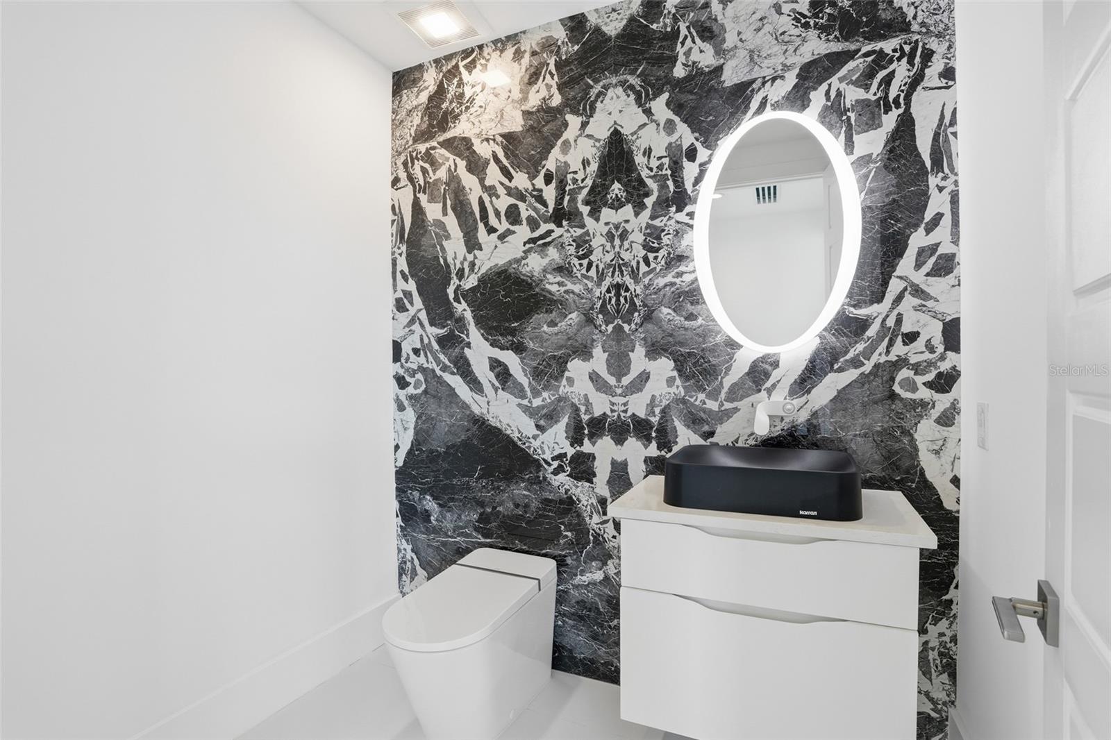 A4686737 Property Photo