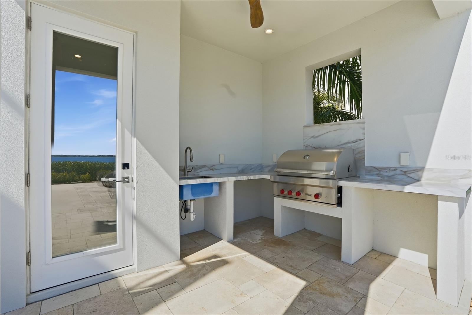 A4686737 Property Photo