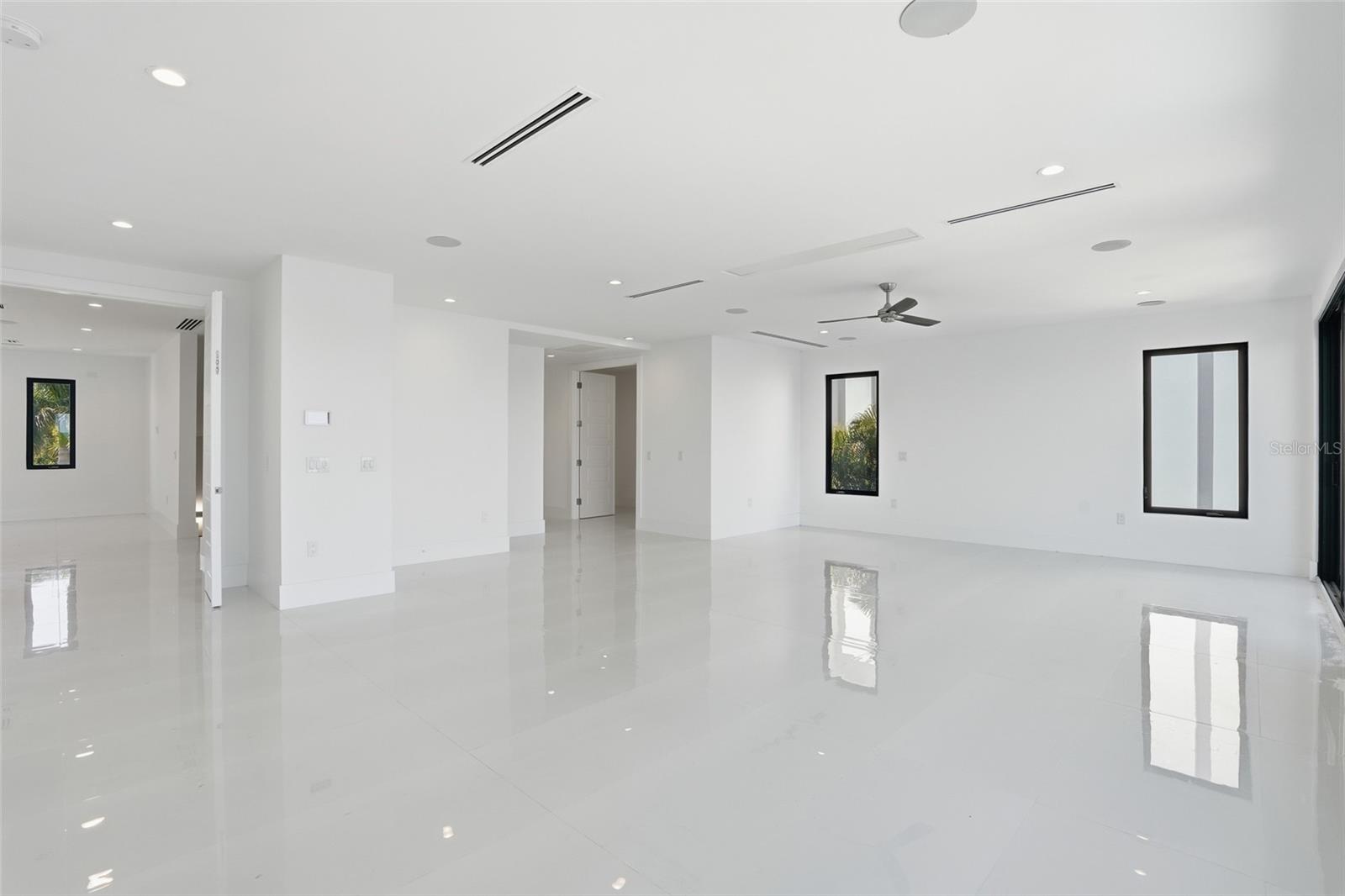 A4686737 Property Photo