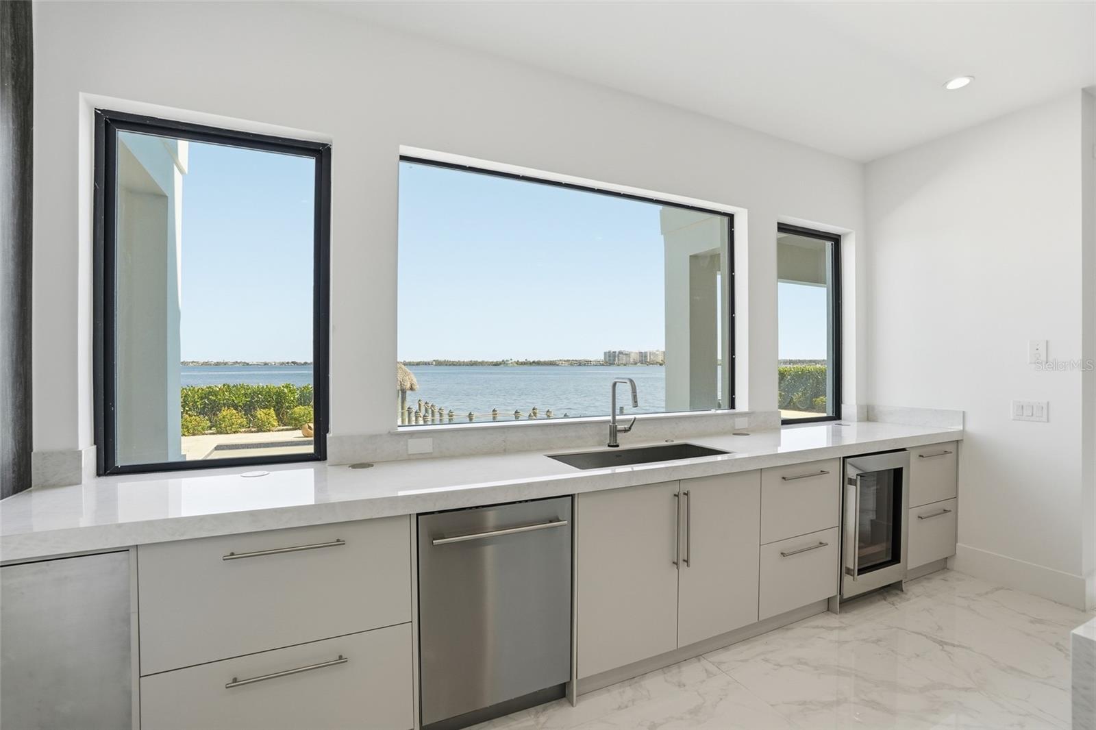 A4686737 Property Photo