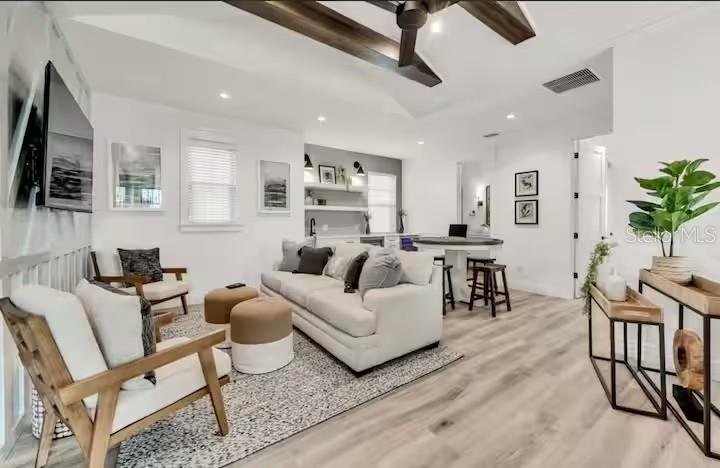 A4686937 Property Photo