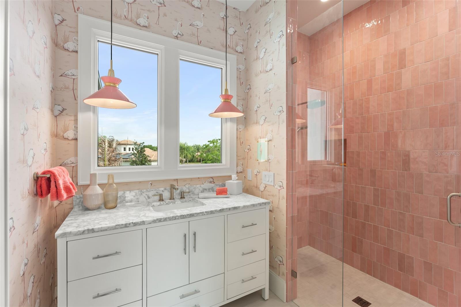 O6392916 Property Photo