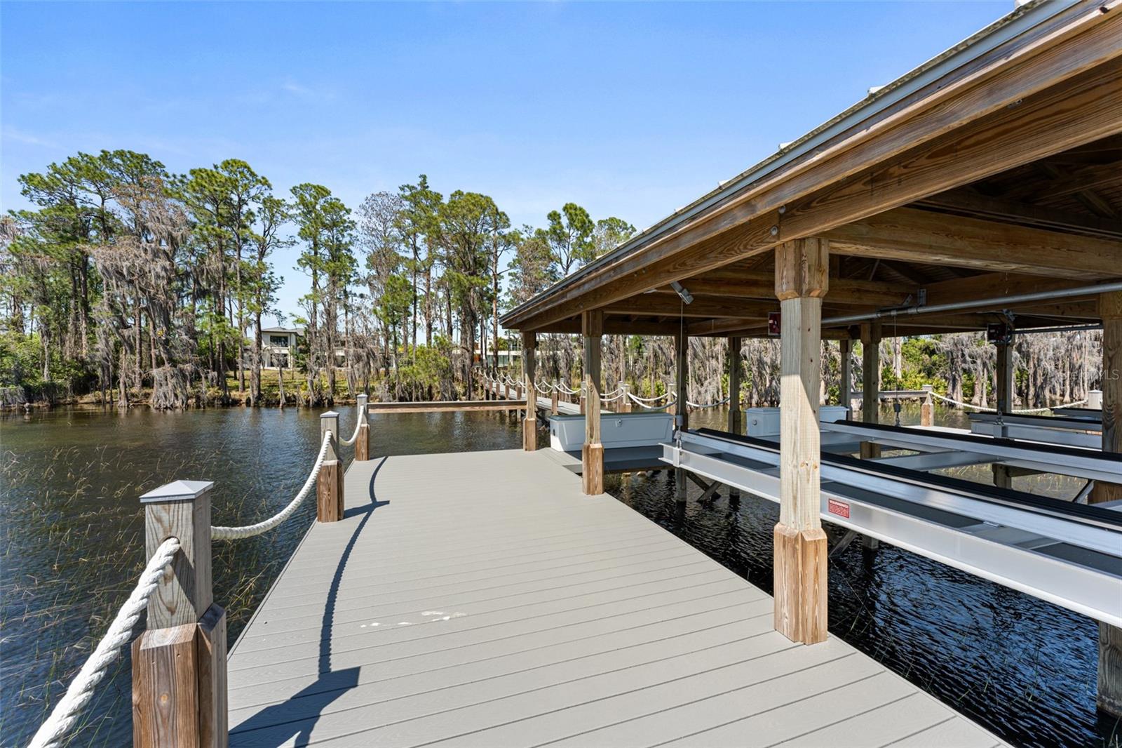 O6392916 Property Photo
