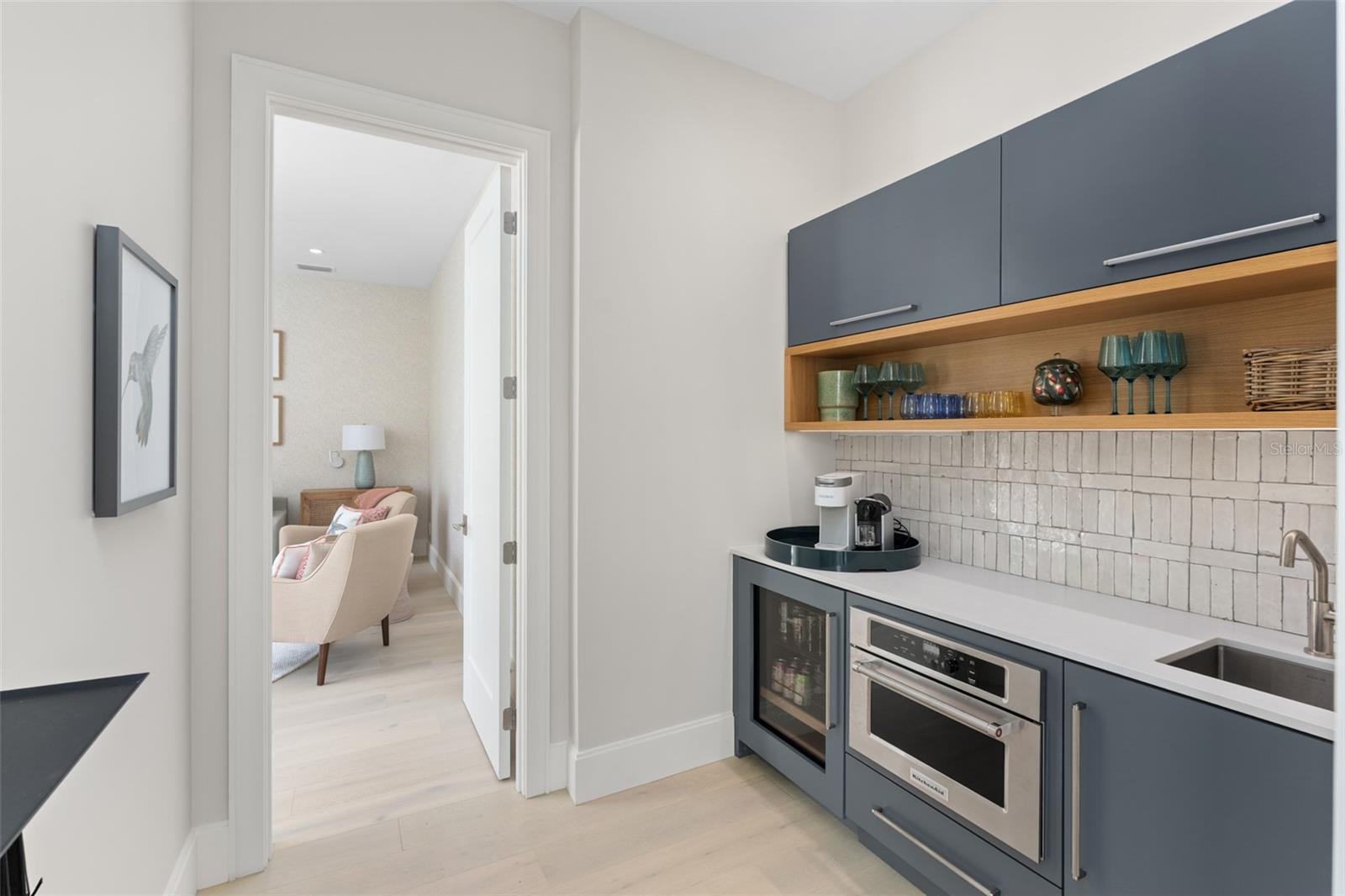 O6392916 Property Photo
