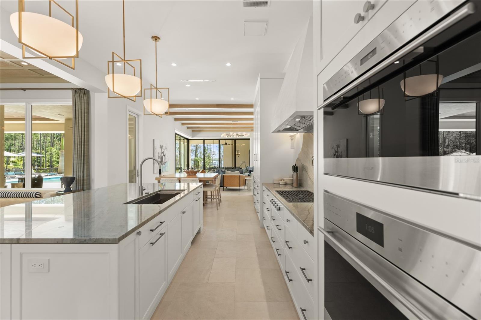 O6392916 Property Photo