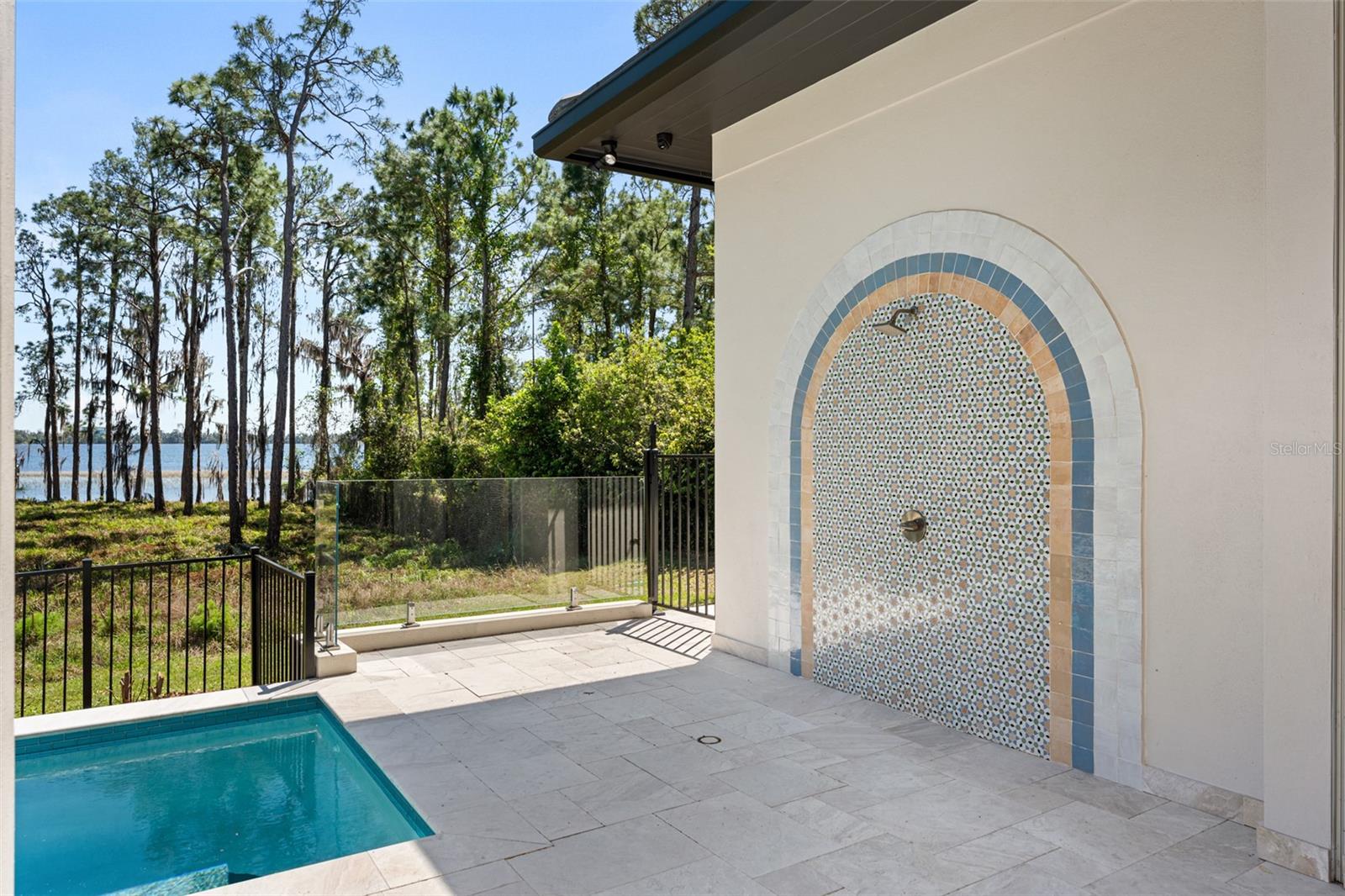 O6392916 Property Photo
