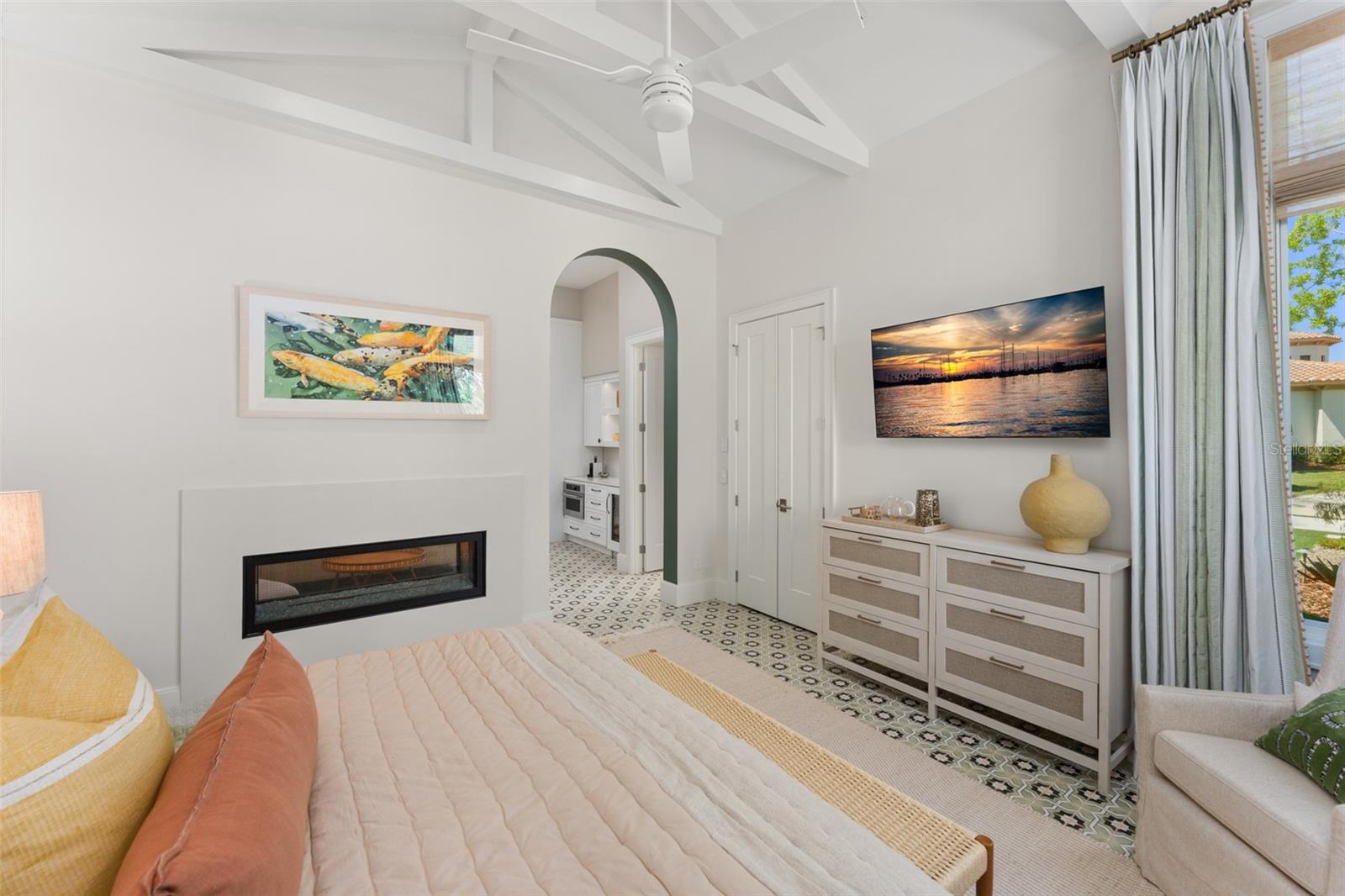 O6392916 Property Photo