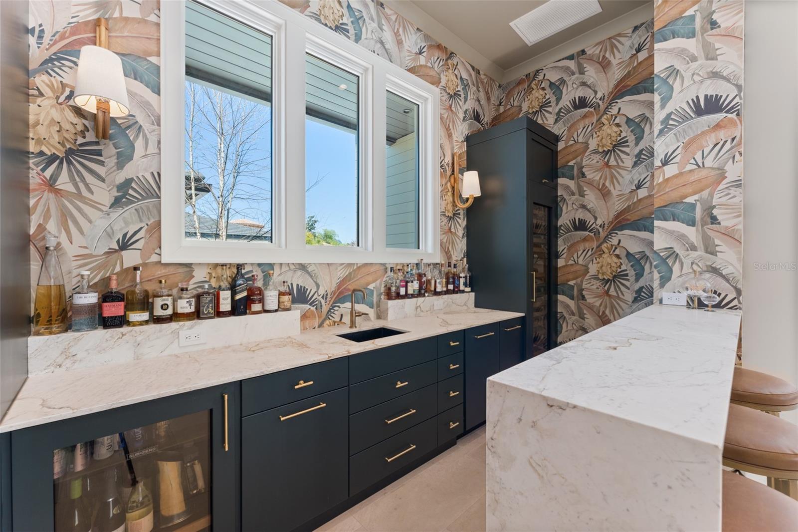 O6392916 Property Photo