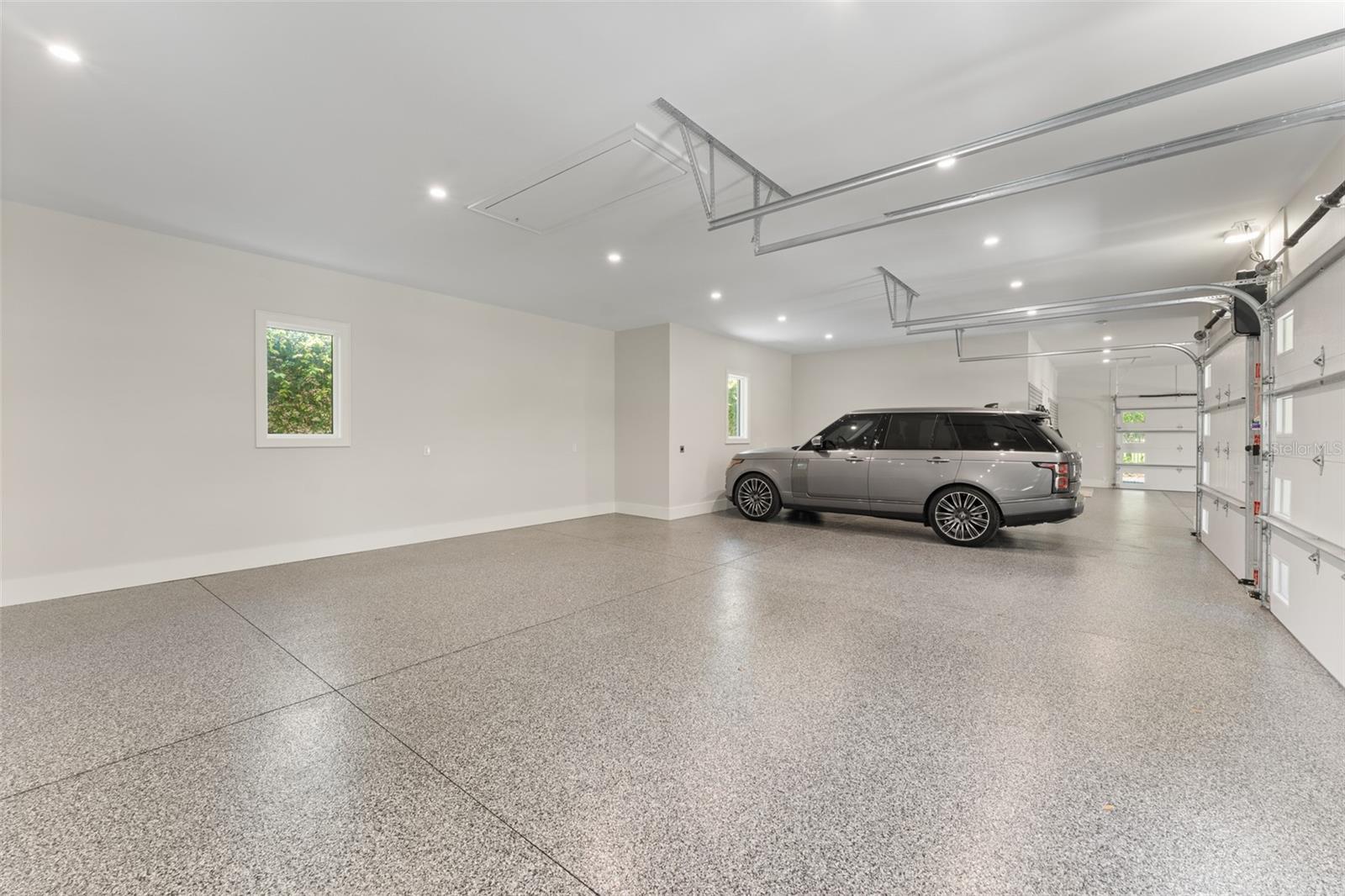 O6392916 Property Photo