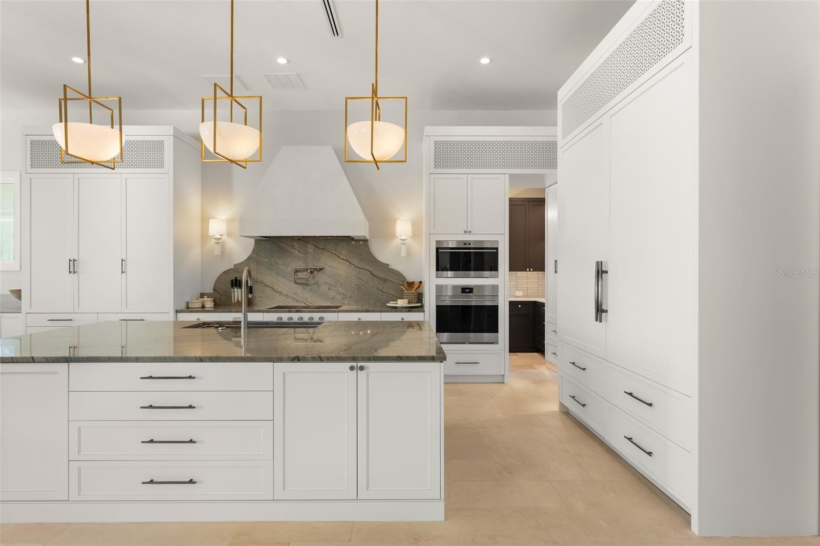 O6392916 Property Photo