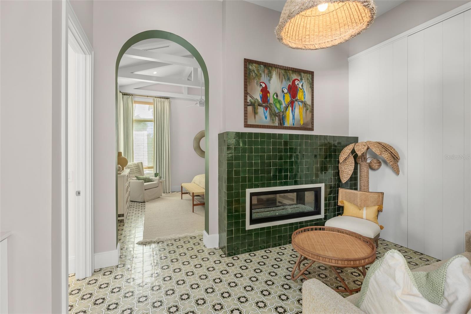 O6392916 Property Photo
