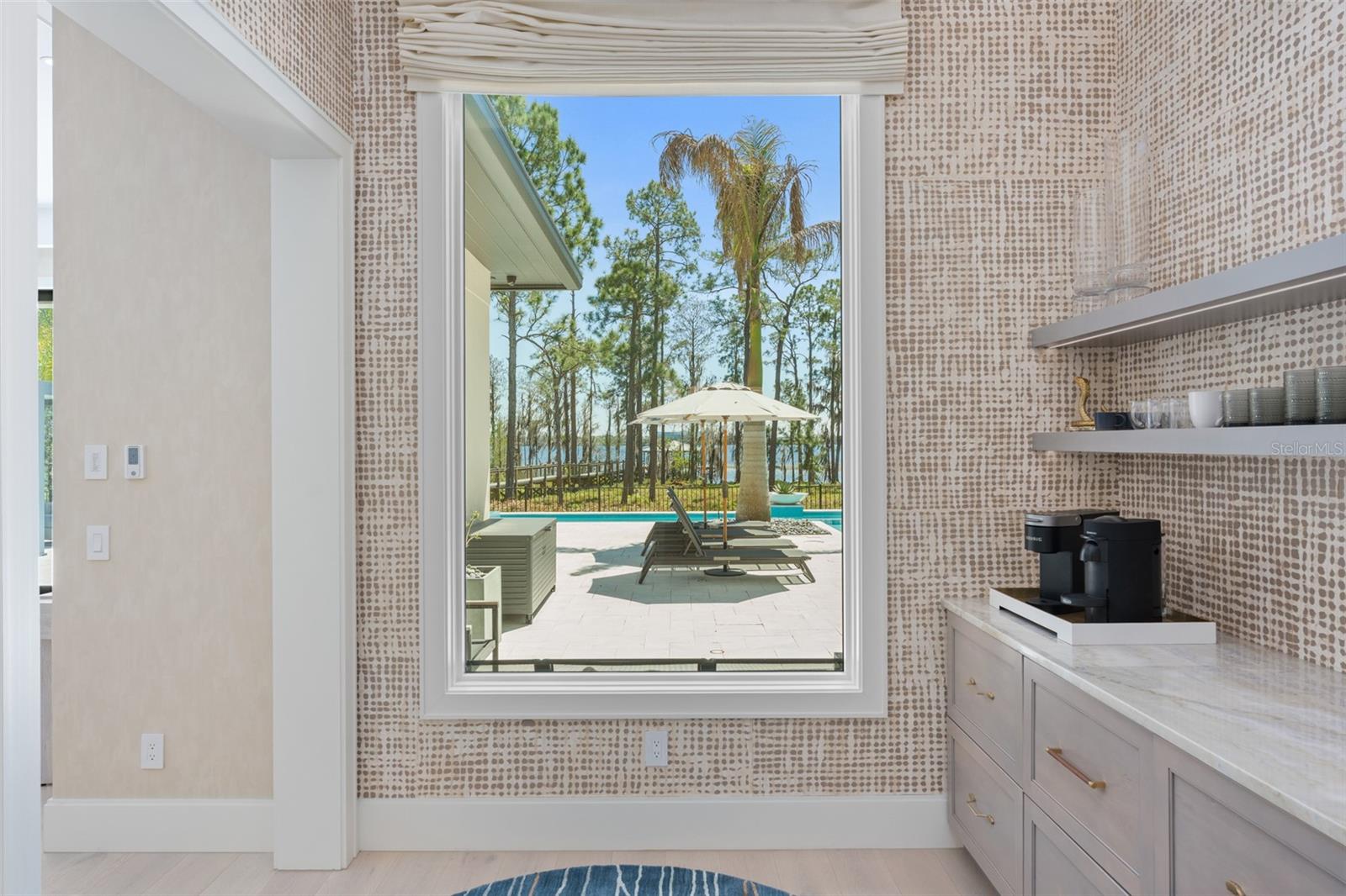 O6392916 Property Photo