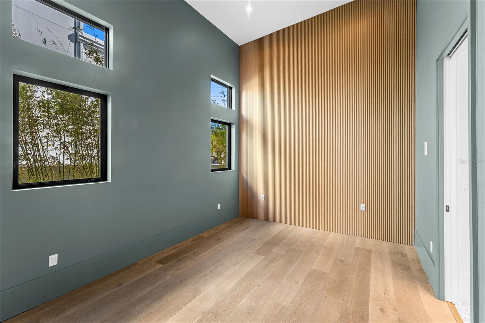 O6393010 Property Photo