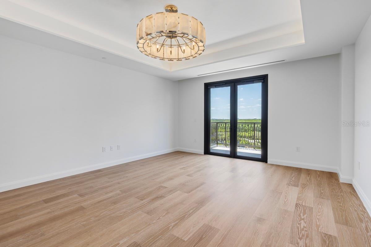 O6393339 Property Photo