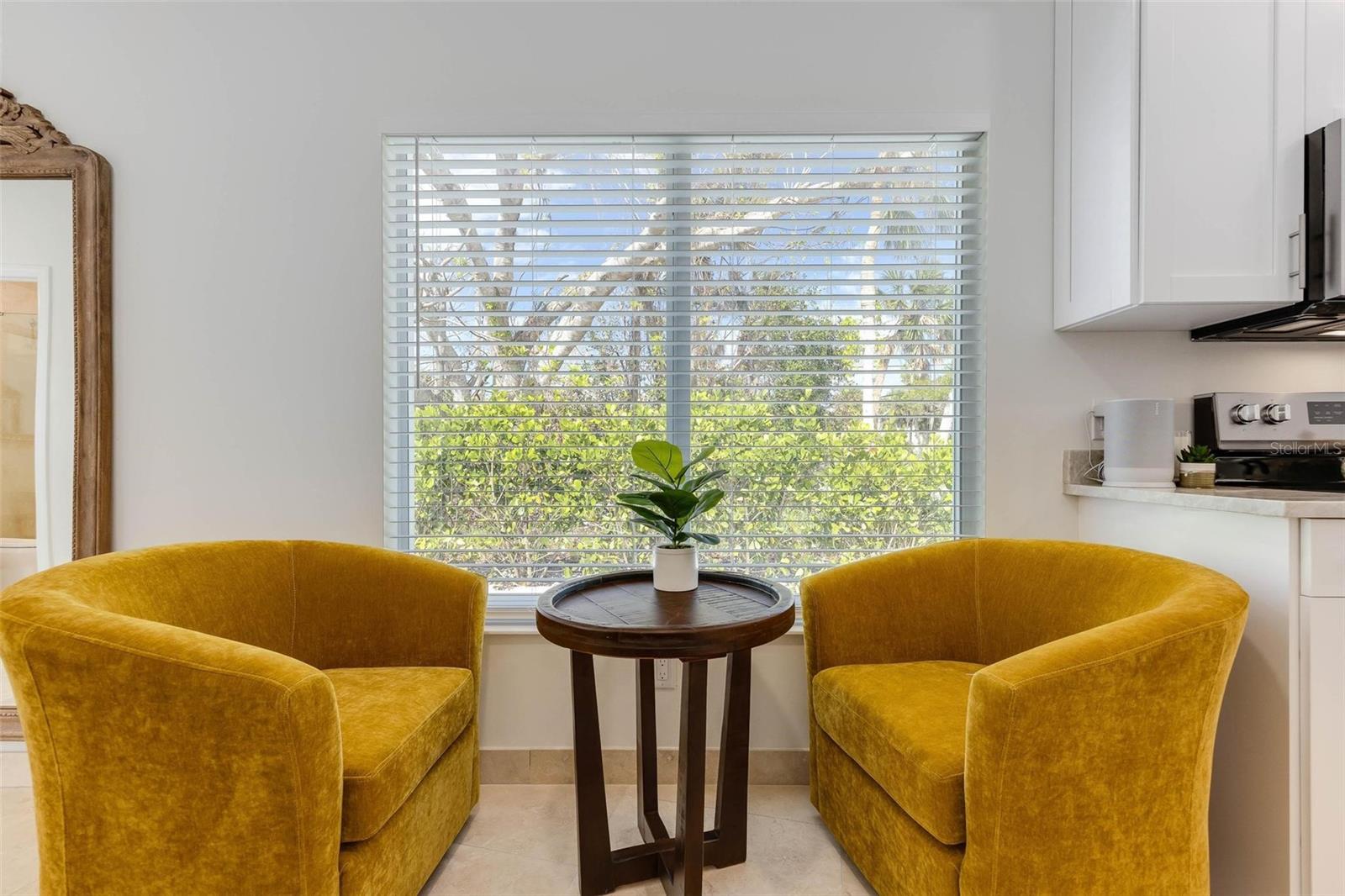 A4688005 Property Photo