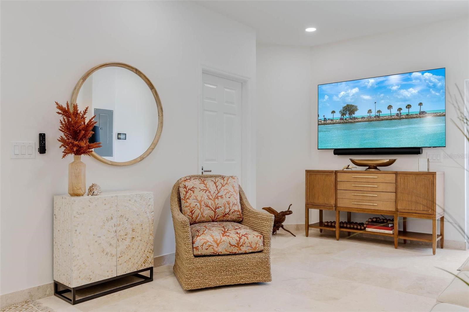 A4688005 Property Photo