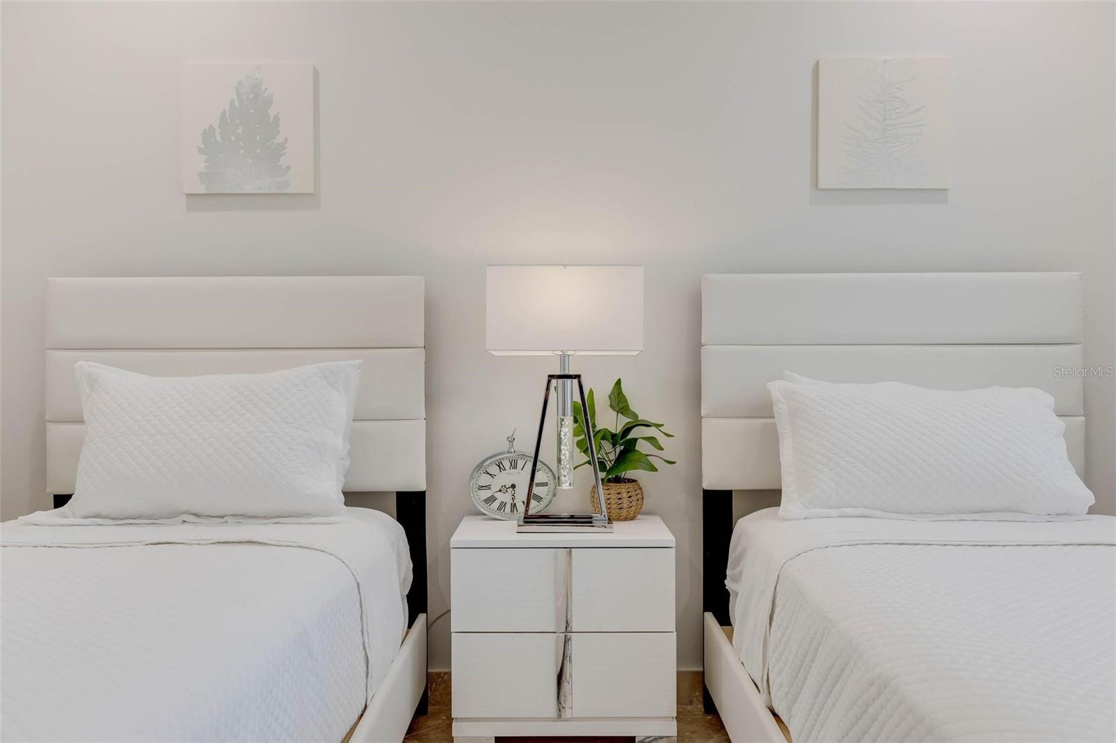 A4688005 Property Photo