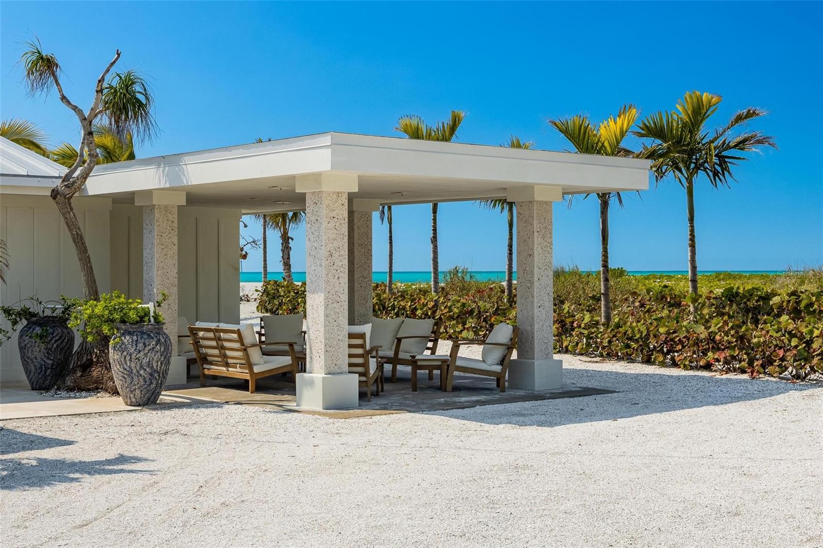 A4688005 Property Photo