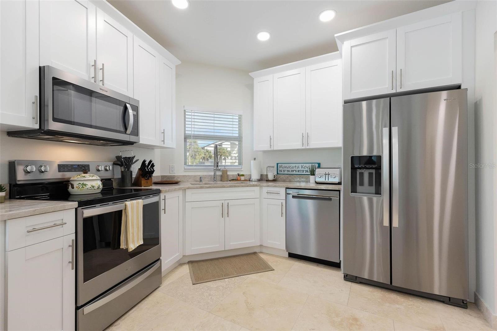 A4688005 Property Photo