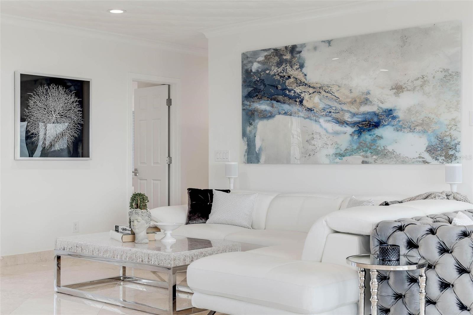 A4688005 Property Photo