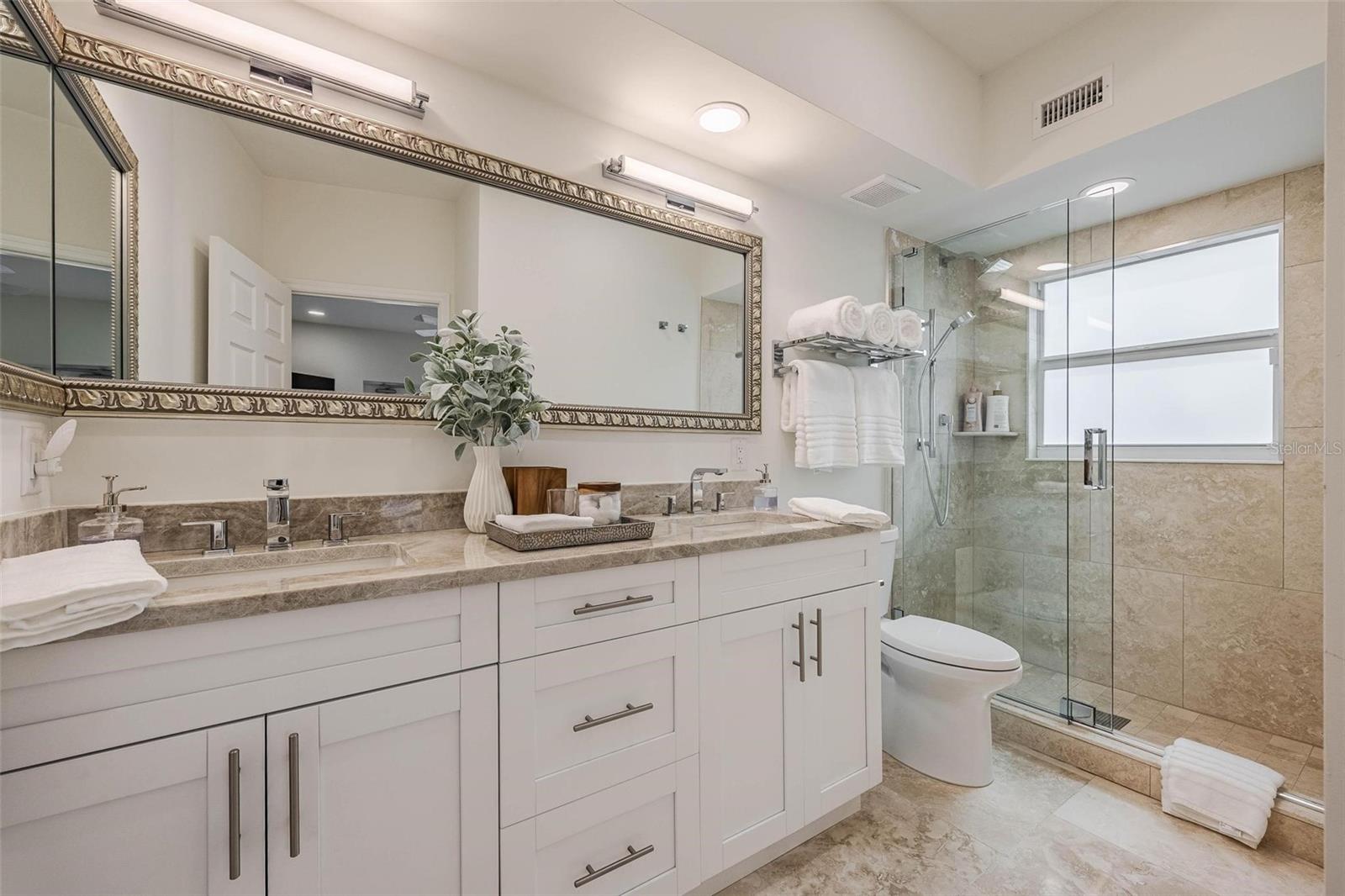 A4688005 Property Photo