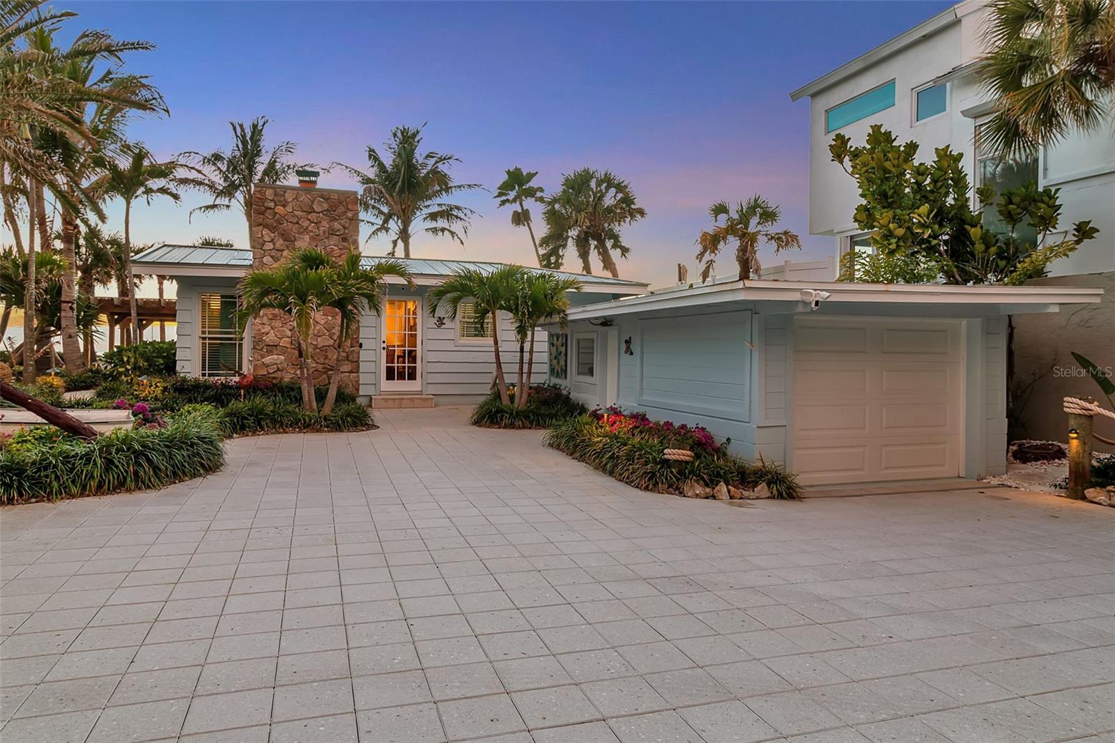 A4688268 Property Photo