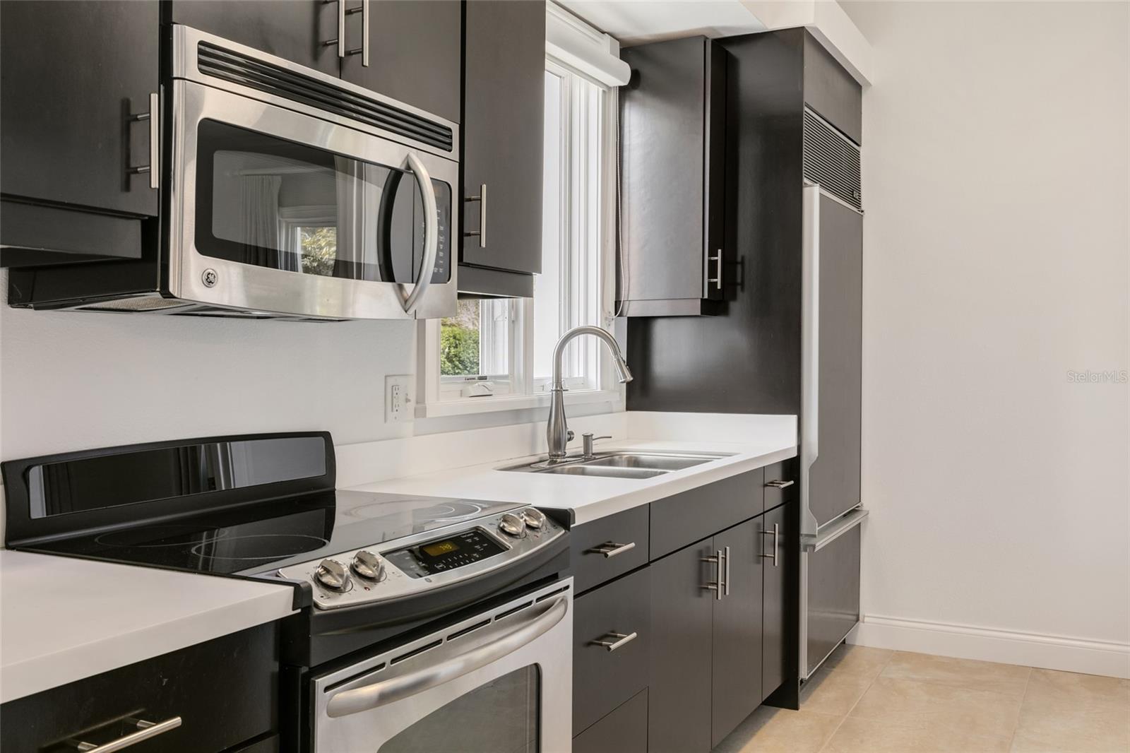 O6395291 Property Photo