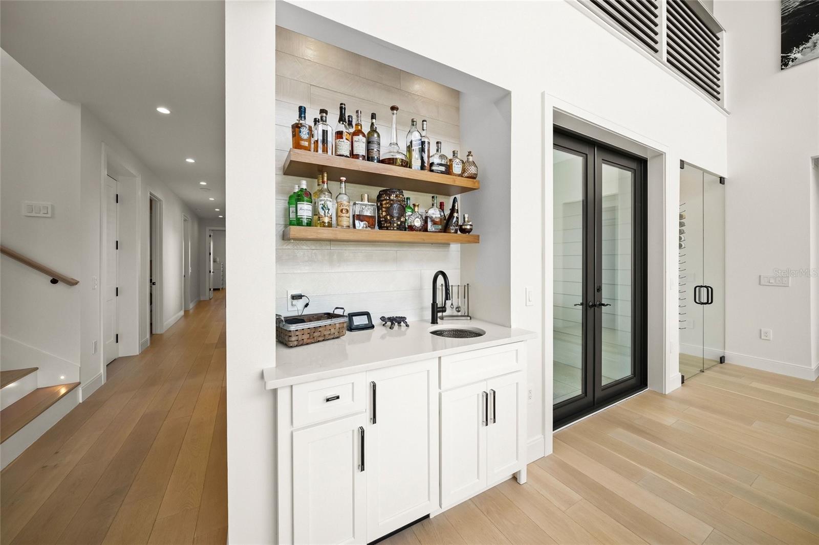A4688392 Property Photo