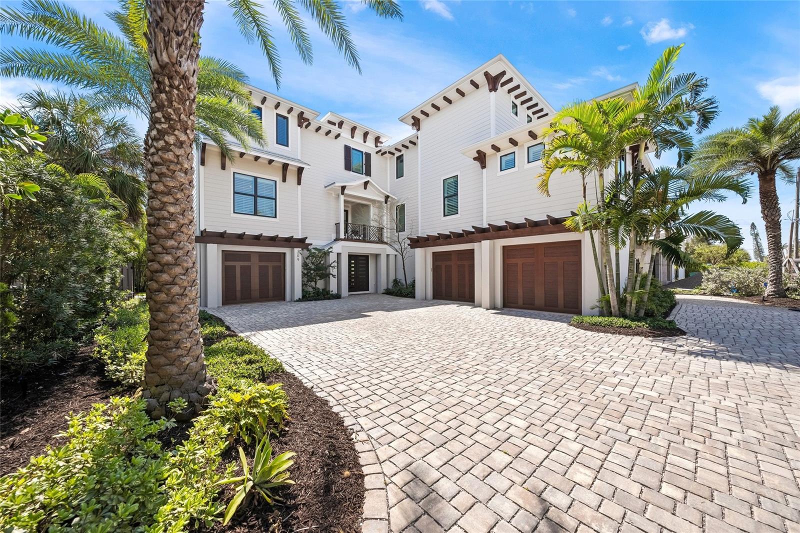 A4688392 Property Photo