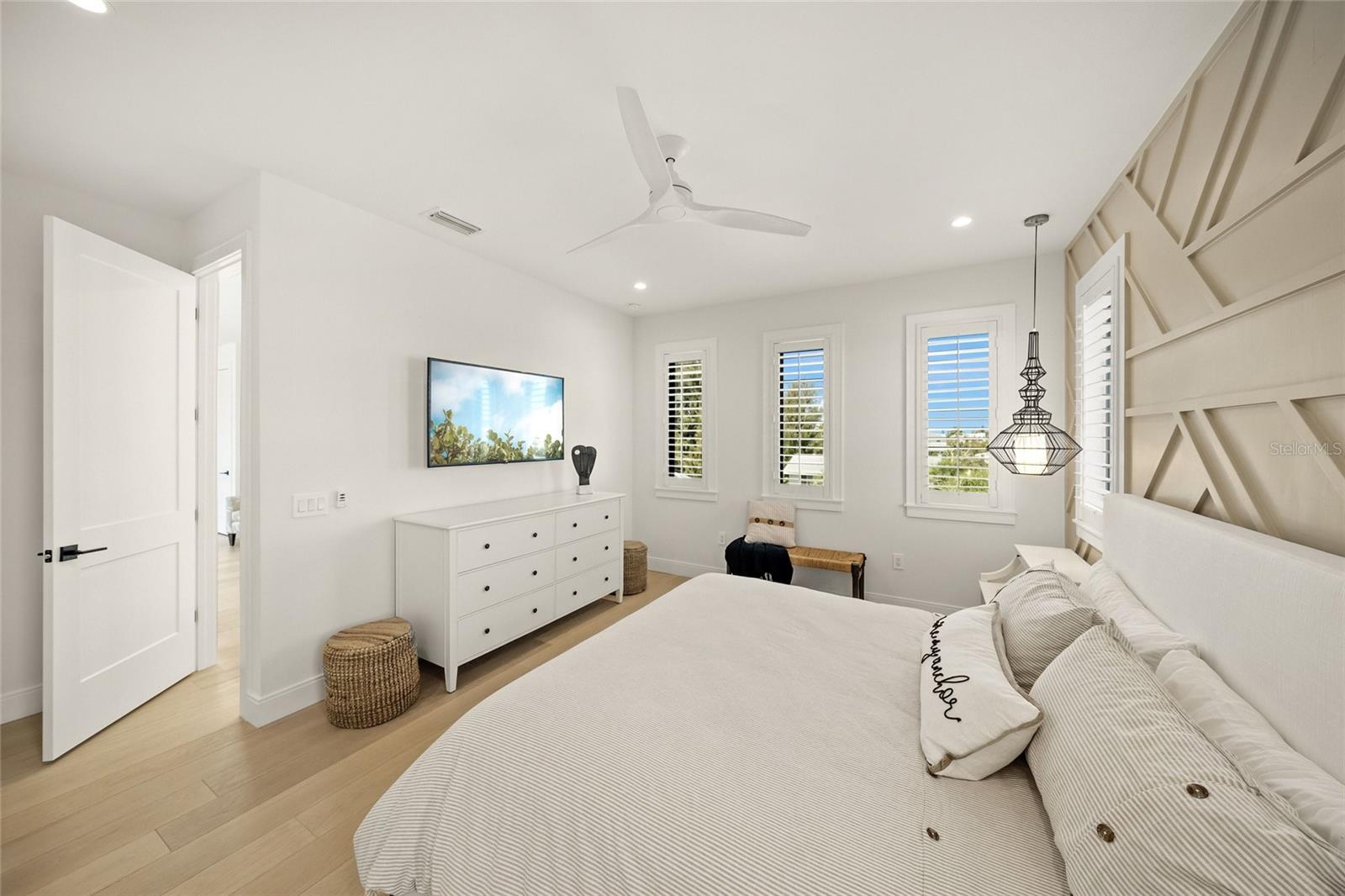 A4688392 Property Photo
