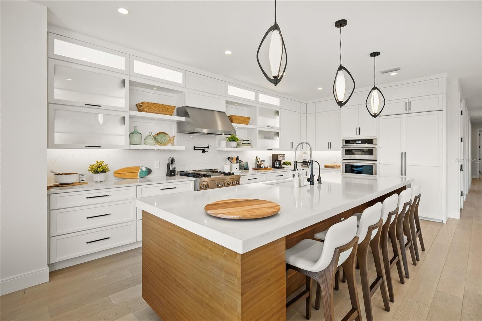 A4688392 Property Photo
