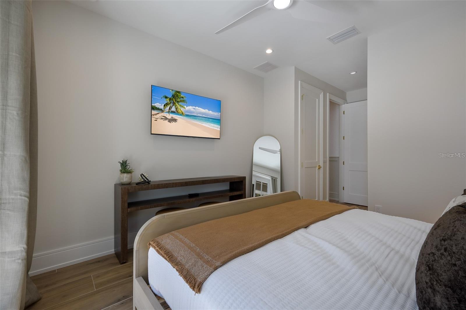 A4688706 Property Photo