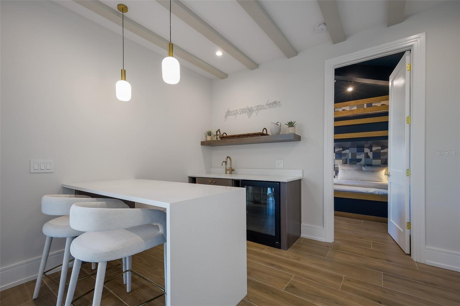A4688706 Property Photo