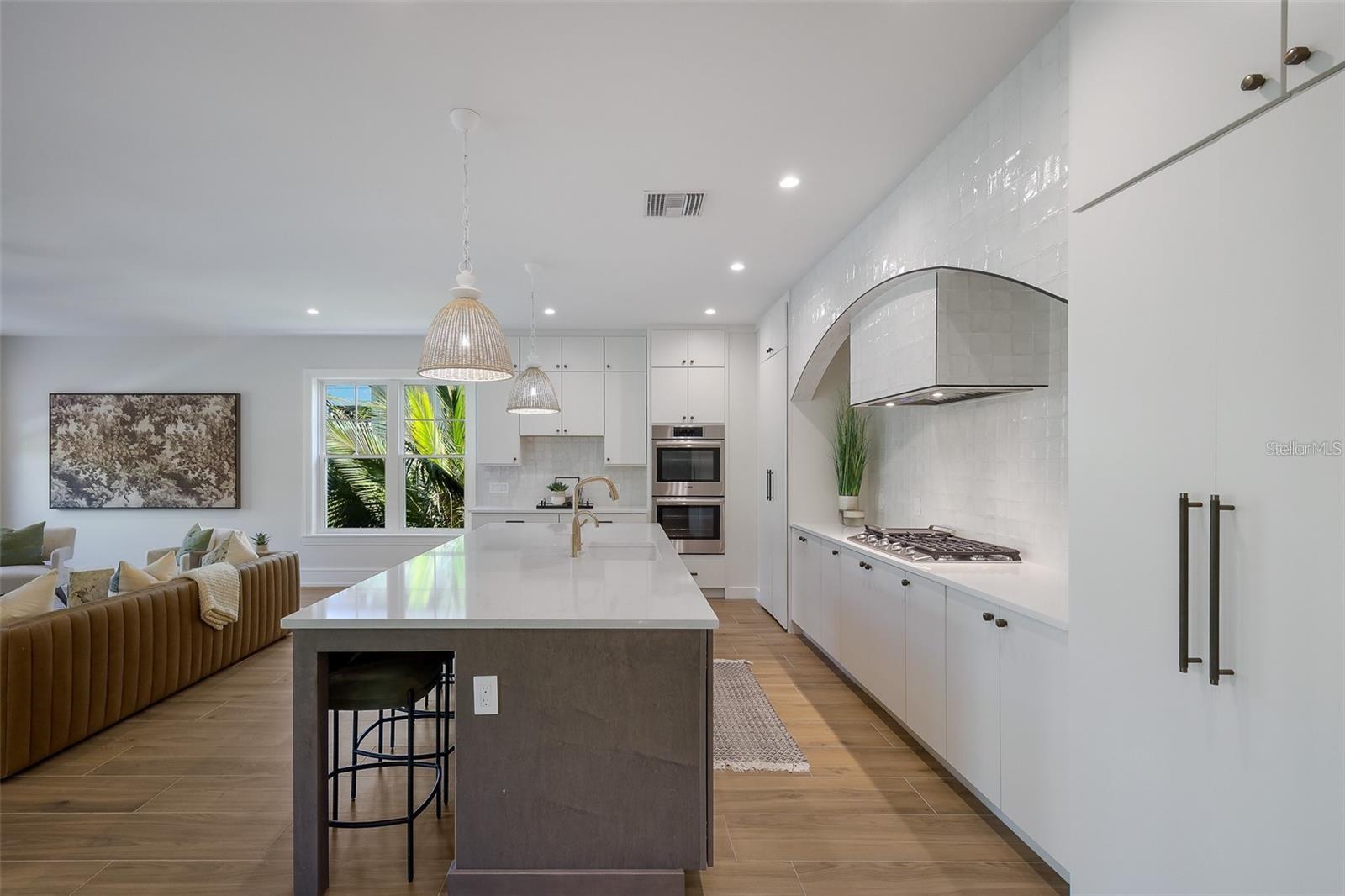 A4688706 Property Photo